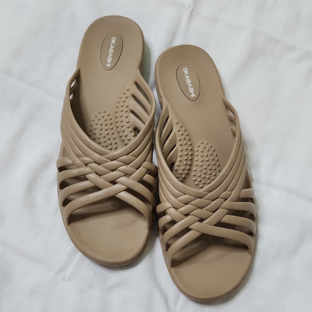 Okabashi Women's Beige Strappy Sandals